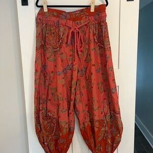 Floral Patterned Pants with Drawstring